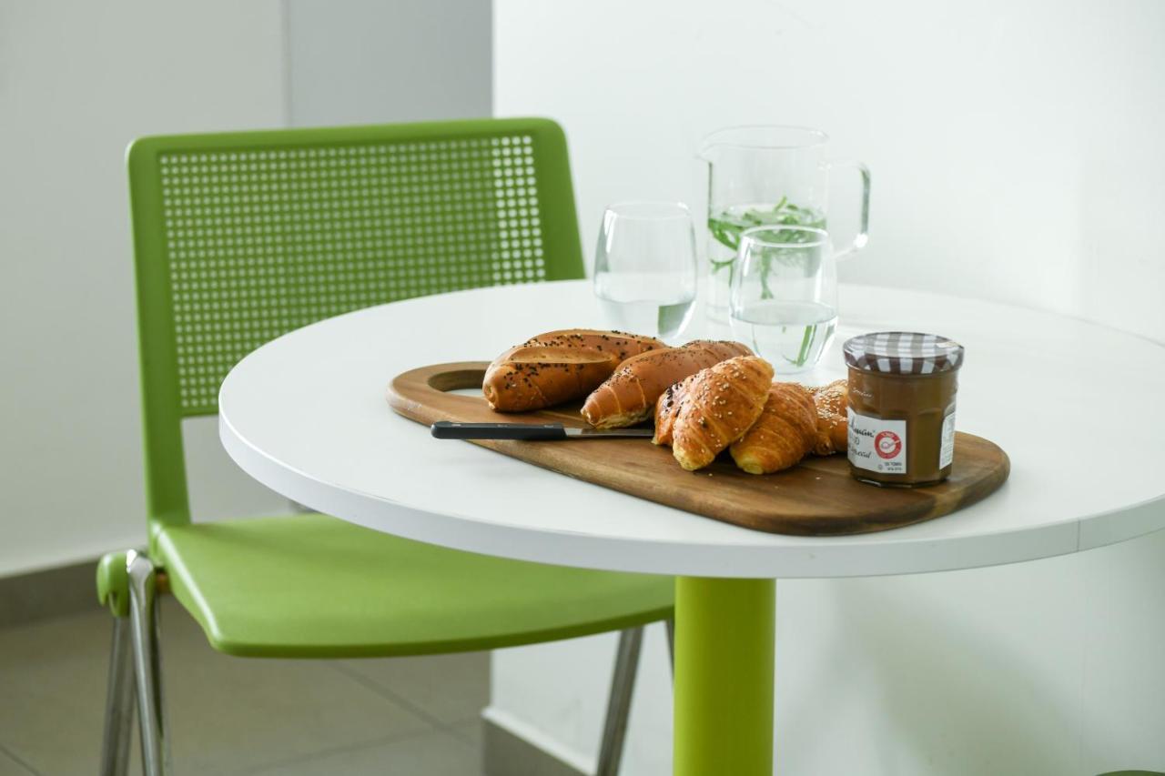 דירות גני תערוכה - Tlv University Apartments Near Expo By Sea N' Rent 特拉维夫 外观 照片